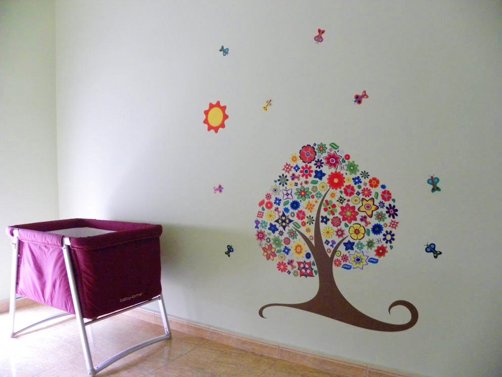 Vinilo infantil modelo Árbol de Flores de Nati de Sevilla